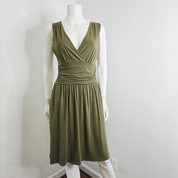 The North Face Dress Small Heartwood Green Pockets Stretch Knit Outdoors Womens - Picture 1 of 14
